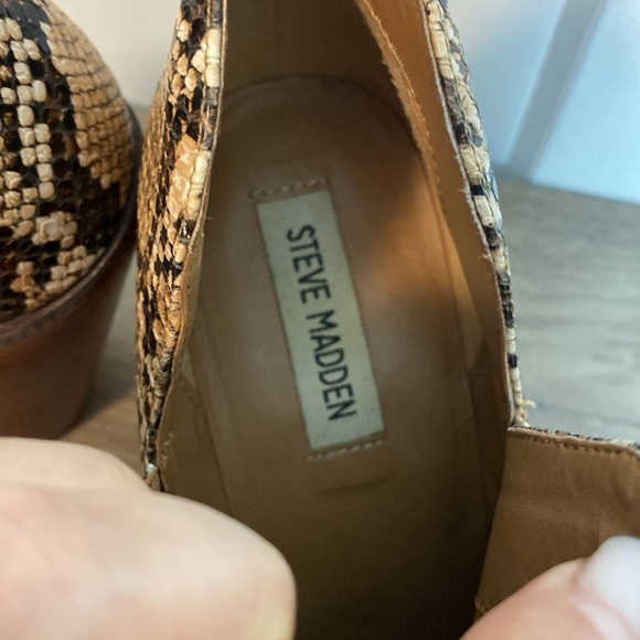 Steve Madden | Women's brown & cream Leather Python Print Ankle Boots - 10 - Picture 2 of 9